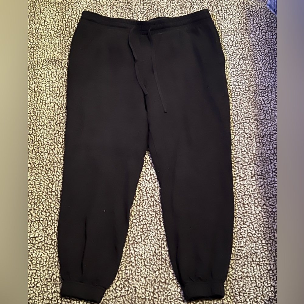 Black No Boundaries sweat pants size large